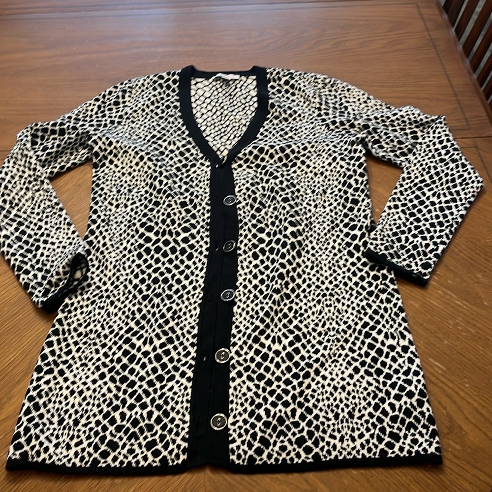 Giraffe Print V-Neck Long Cardigan Sweater Black & White XS Like New Condition